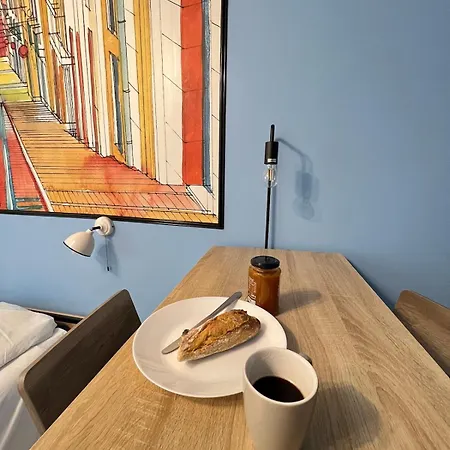 Apartment Lisbonne - Plein Centre-ville Refait A Neuf Avec Parking Gratuit *