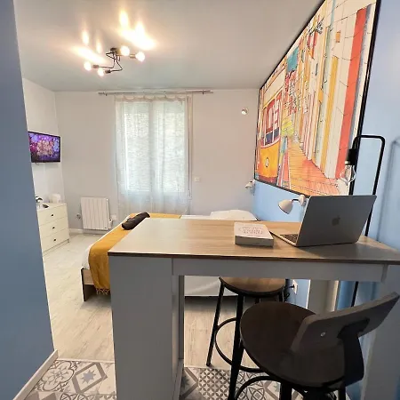 Apartment Lisbonne - Plein Centre-ville Refait A Neuf Avec Parking Gratuit